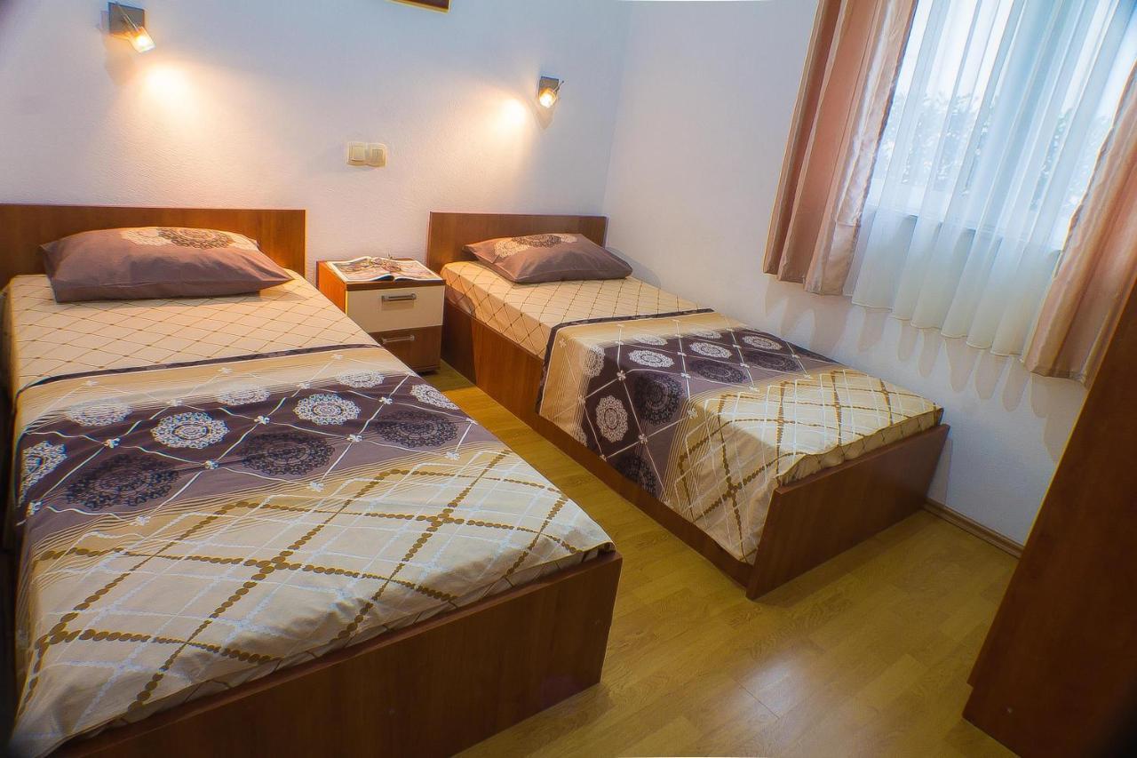 Dmm Apartments Tivat Exterior photo