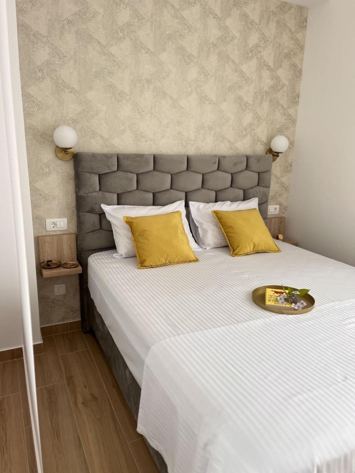 Dmm Apartments Tivat Exterior photo
